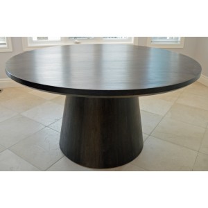 Bella Pedestal Round Table