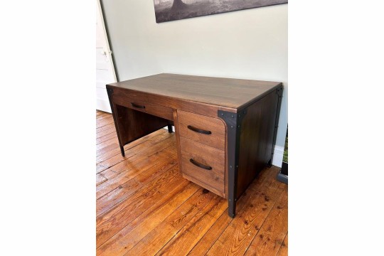 Portland Desk Single Pedestal Executive Desk » Anne-Quinn Furniture